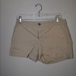 Old navy tan shorts size 6